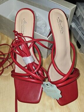 Mostrin Red Strappy Stiletto Heels Sandals Size 9.5 NWT